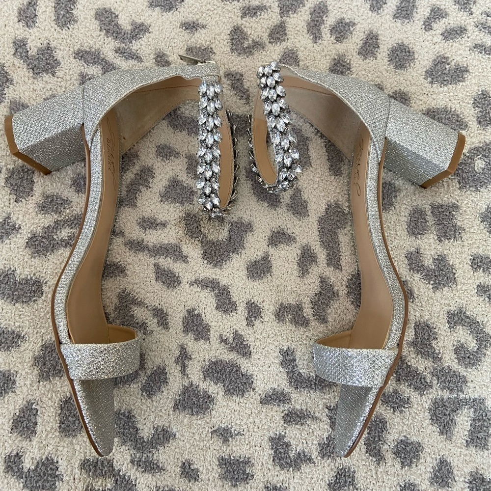 JEWEL BADGLEY MISCHKA BRADLEY EMBELLISHED ANKLE STRAP SANDAL SILVER SIZE 7 NWOB - Picture 6 of 7